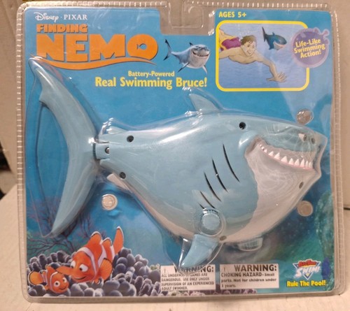 Swimming bruce shark bathtub - bruce,