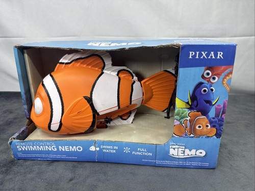 Pixar finding nemo - nemo, remote
