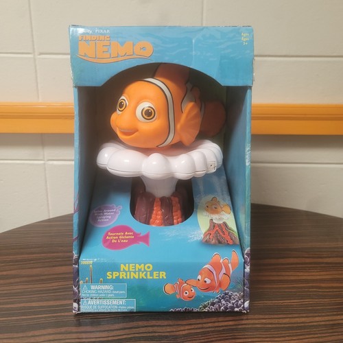 Finding nemo sprinkler toy - nemo,