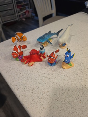 Disney pixar finding nemo - finding, dory