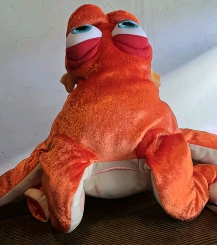 Disney store finding dory hank - disney,
