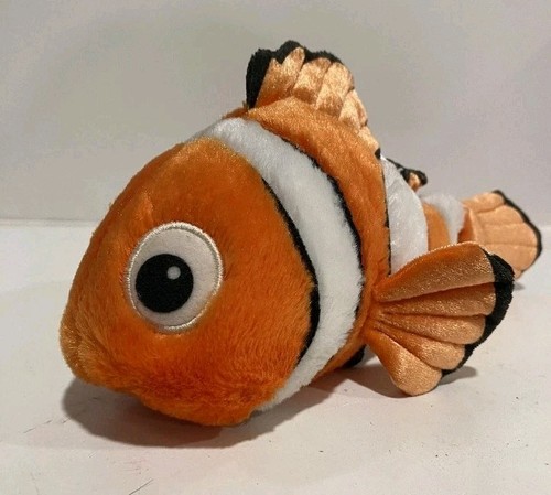 Disney store finding nemo - disney,