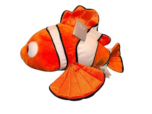 Disney store finding nemo - store,