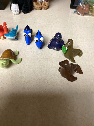 Disney lot plastic - lot, 10+