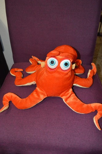 Disney store finding dory - disney,